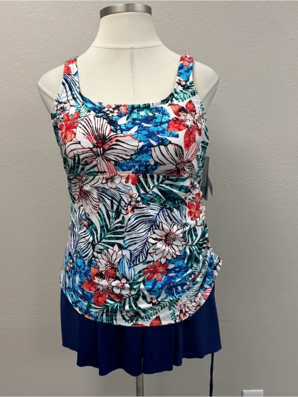 Tropical Floral Scoop Neck Tank Top in Blue & Coral
